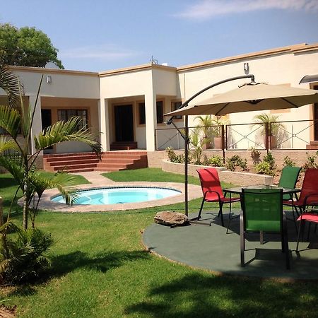 Amigos Bed & Breakfast - No Loadshedding Mbombela Extérieur photo