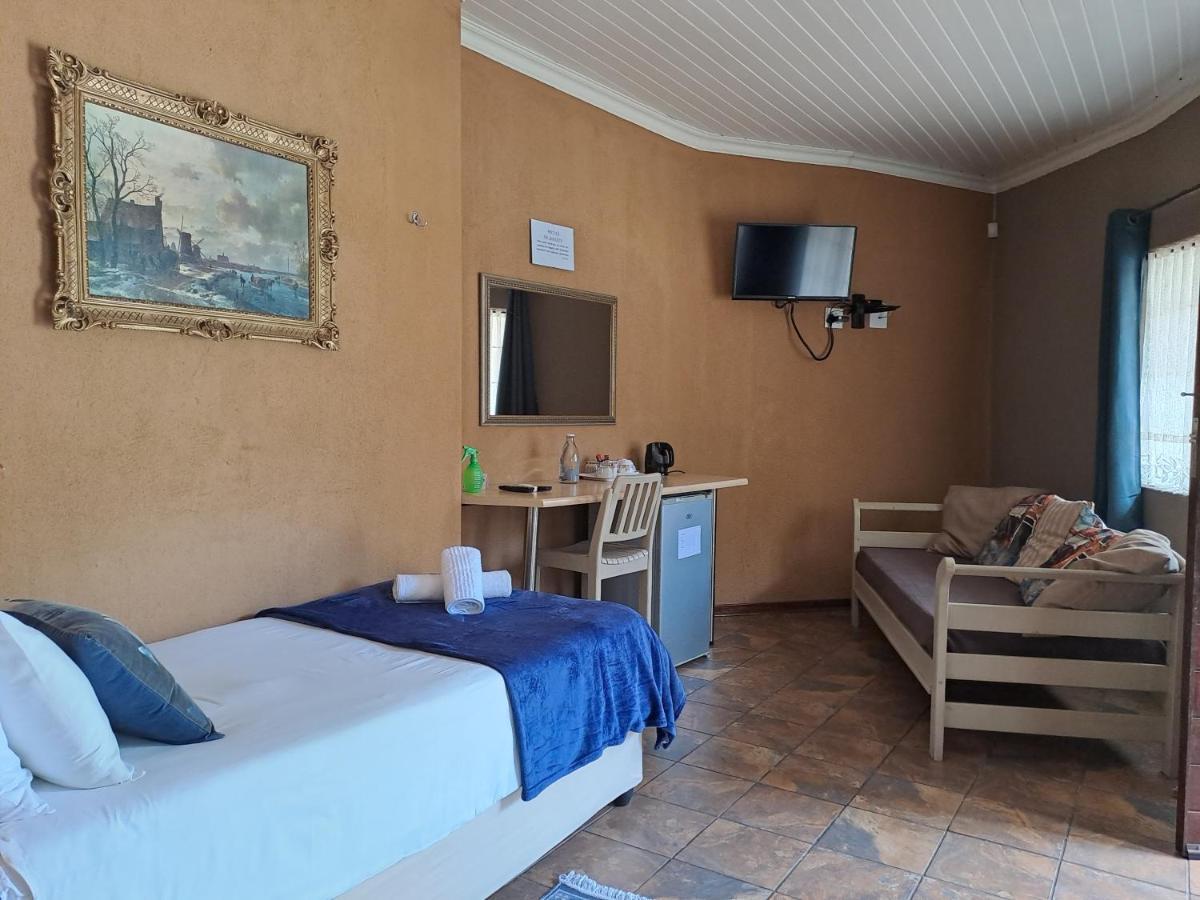 Amigos Bed & Breakfast - No Loadshedding Mbombela Extérieur photo
