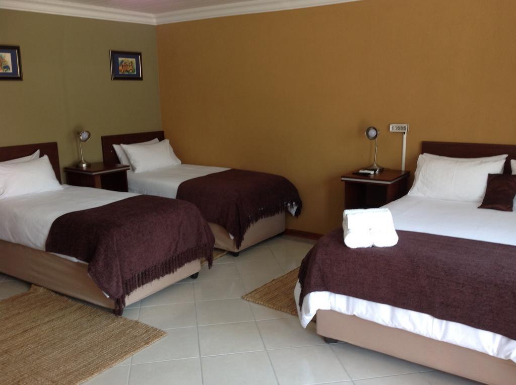 Amigos Bed & Breakfast - No Loadshedding Mbombela Chambre photo